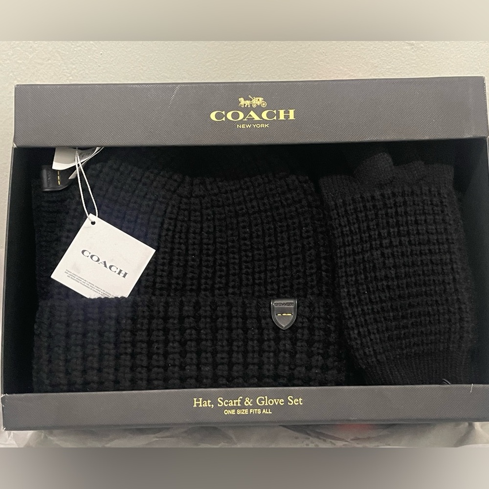 COACH Waffle Beanie, Scarf, and Glove Gift SetBlack NWT